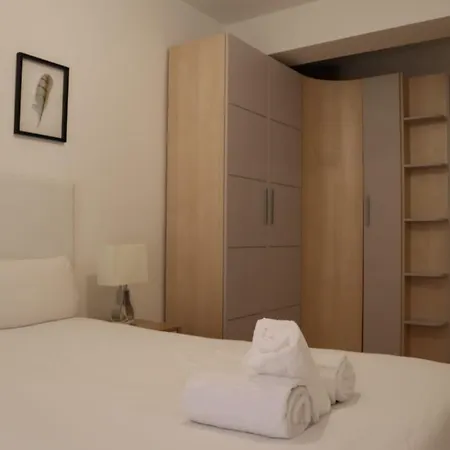 Az El Balcon De Atares アパート