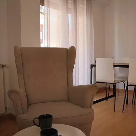 Апартаменты Az El Balcon De Atares *