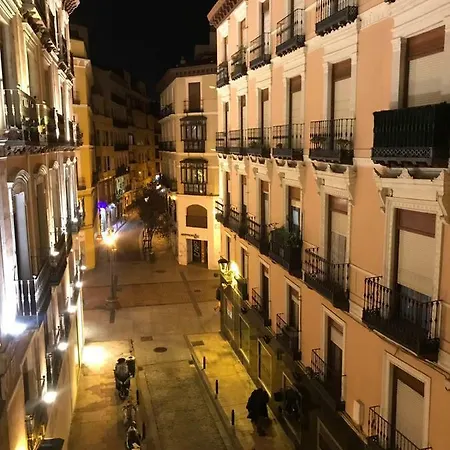 Az El Balcon De Atares * Сарагоса