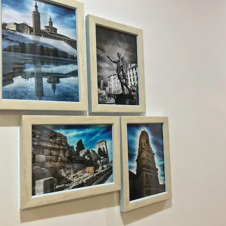 Az El Balcón De Atares Apartamento *