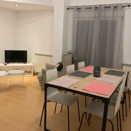 Az El Balcón De Atares Saragoça