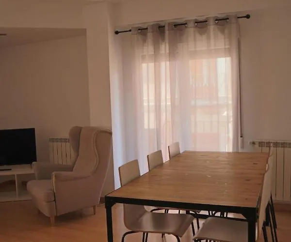 Az El Balcón De Atares Apartamento Saragoça