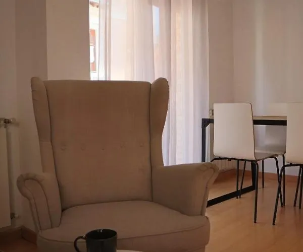Apartamento Az El Balcón De Atares *
