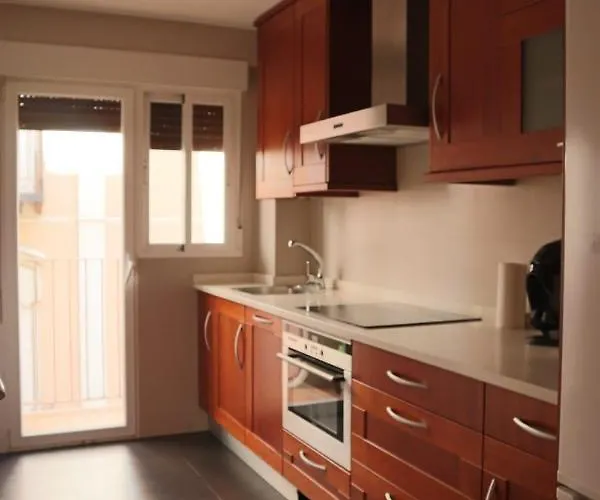 Az El Balcón De Atares * Saragoça