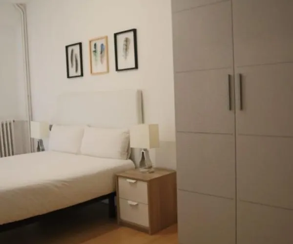 Az El Balcón De Atares Apartamento